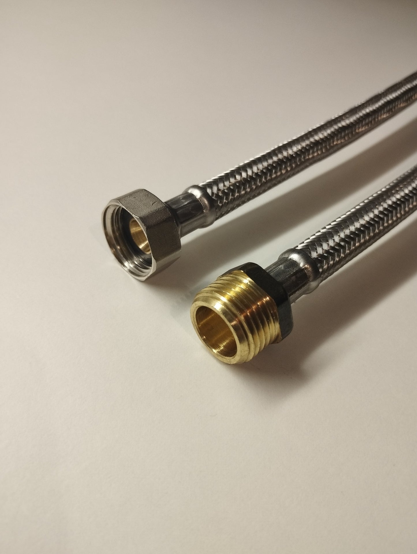 Flexschlauch DN8 1/2" IG (mit Dichtung) x 1/2" AG mit Edelstahlumflechtung