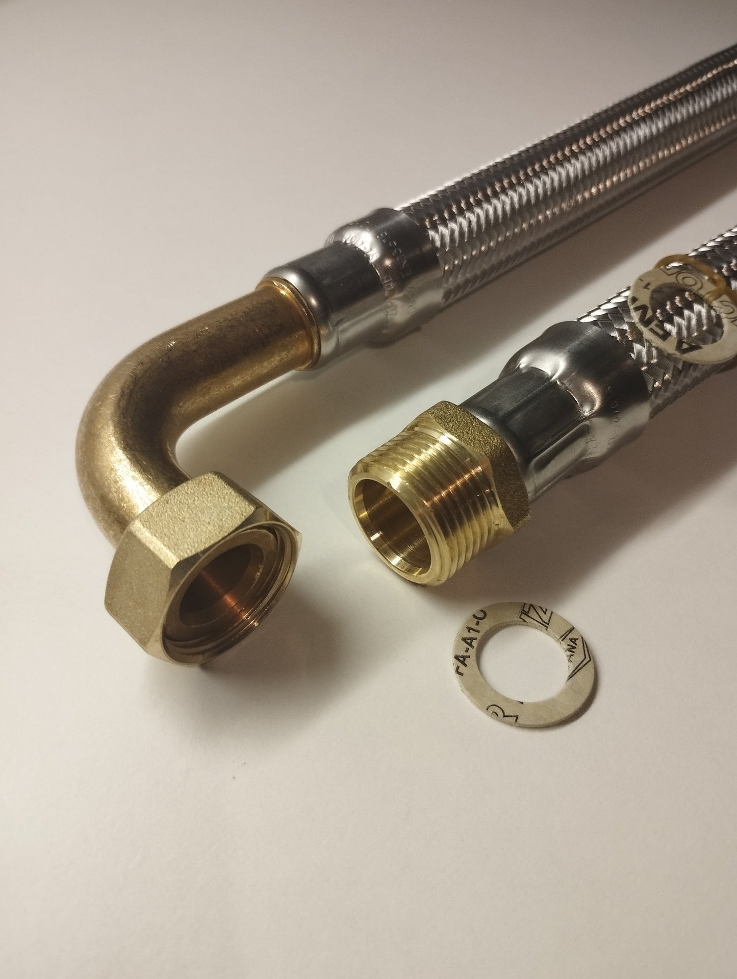 Flexschlauch DN19 3/4" AG x 3/4" IG 90° Bogen mit Edelstahlumflechtung